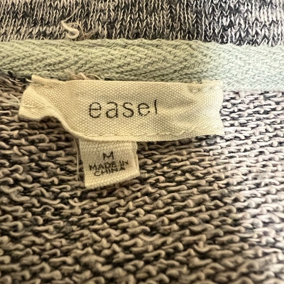 Easel Heathered Gray Lace-Up Hoodie - Picture 5 of 8